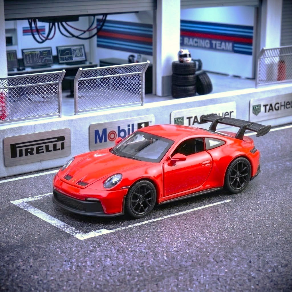 The Immersive Miniature Porsche 911 GT3